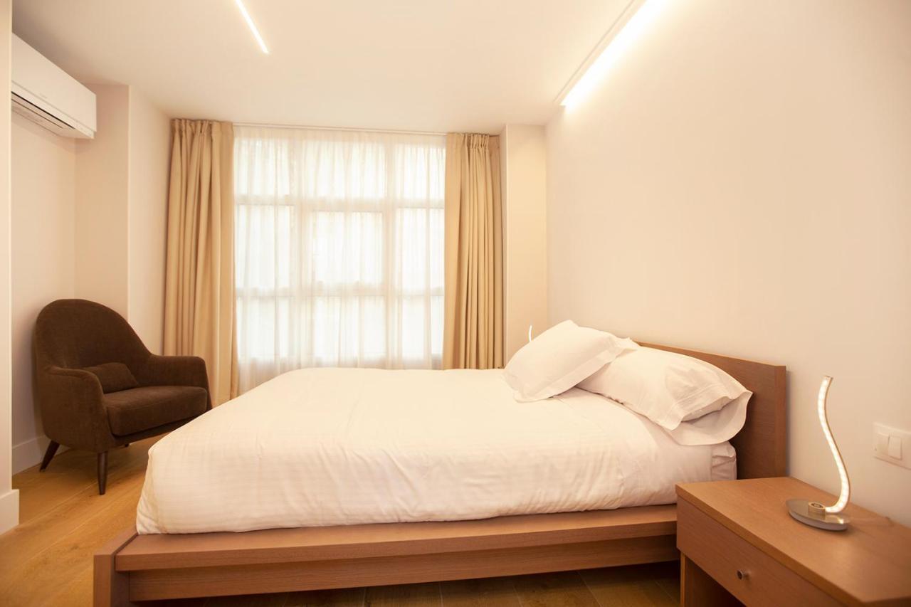 Apartamentos Reina Victoria Santander Exterior photo